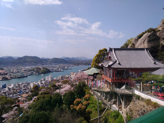 千光寺山ロープウェイから千光寺を望む