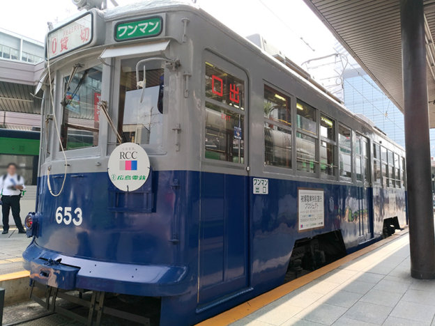 昭和20年当時の色を再現した被爆電車